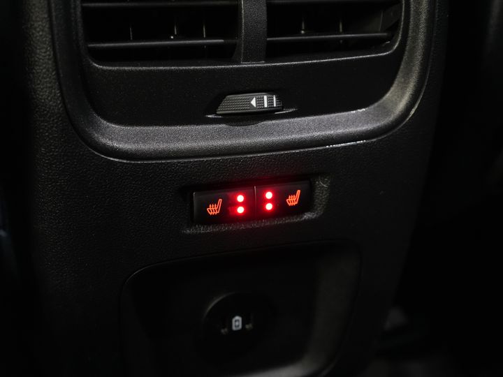 Ford Kuga SUV 2.5 PHEV 225 KM Titanium Navi/ Carplay/ Podgrzewane fotele/ Podgrzewana kierownica/ Kamera/ PDC/ Klimatyzacja