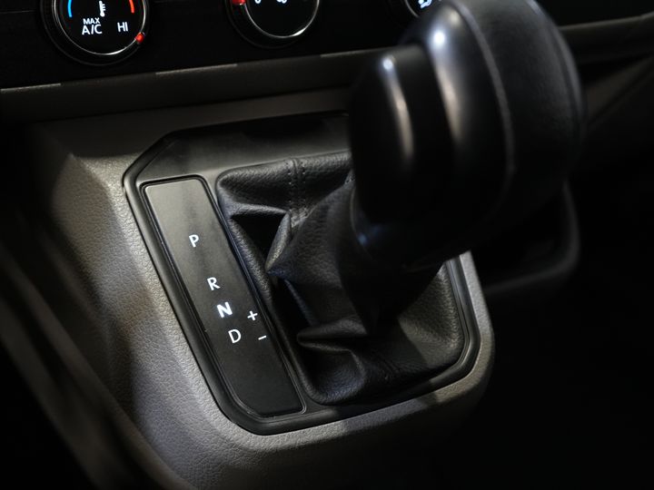 Volkswagen Transporter Delivery Van T6.1 2.0 TDI 150 hp DSG Automatic L2 2xSliding Door/ Carplay/ Camera/ Cruise Control/ PDC/ Air Conditioning