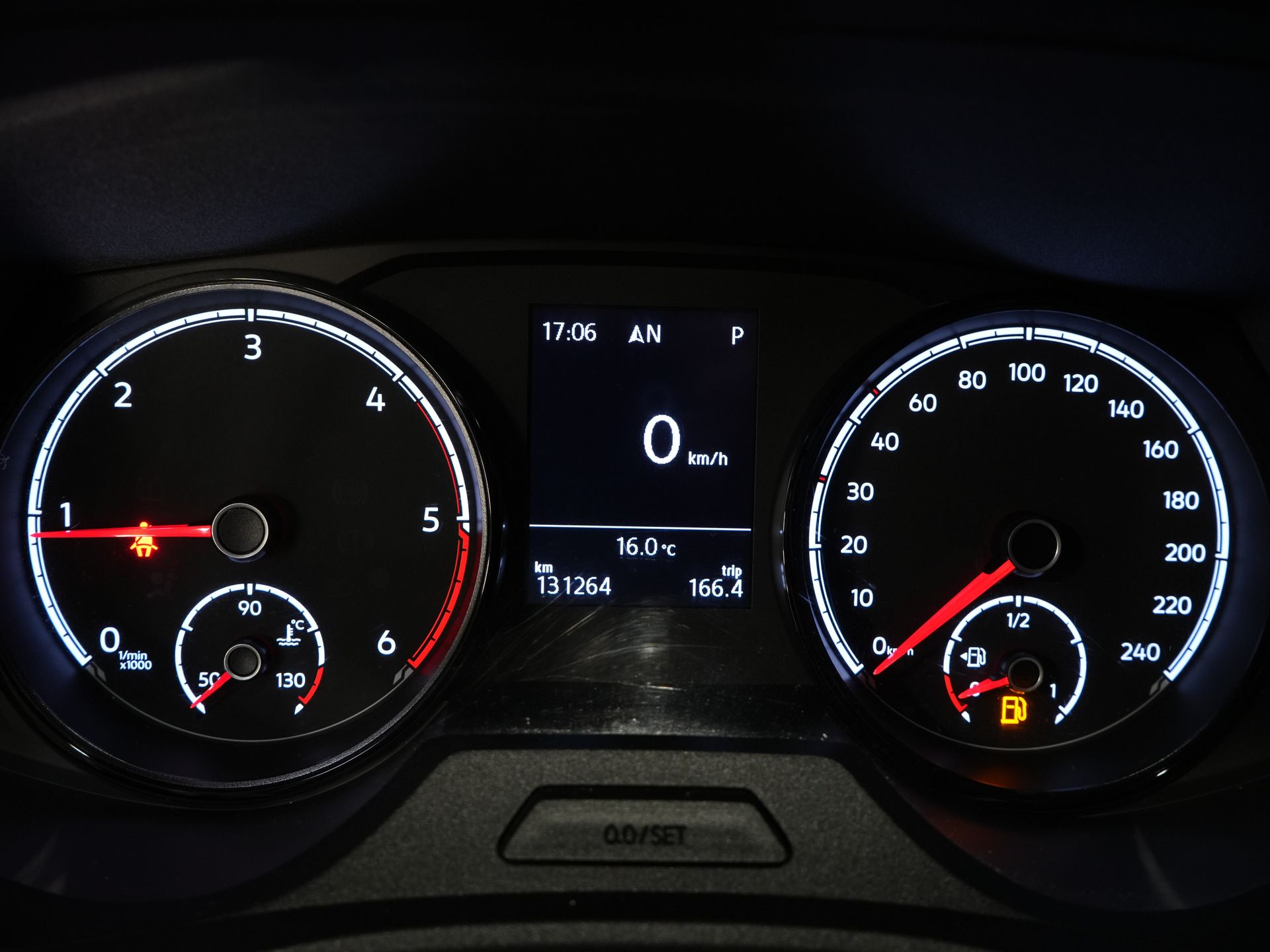 Volkswagen Transporter Delivery Van T6.1 2.0 TDI 150 hp DSG Automatic L2 2xSliding Door/ Carplay/ Camera/ Cruise Control/ PDC/ Air Conditioning