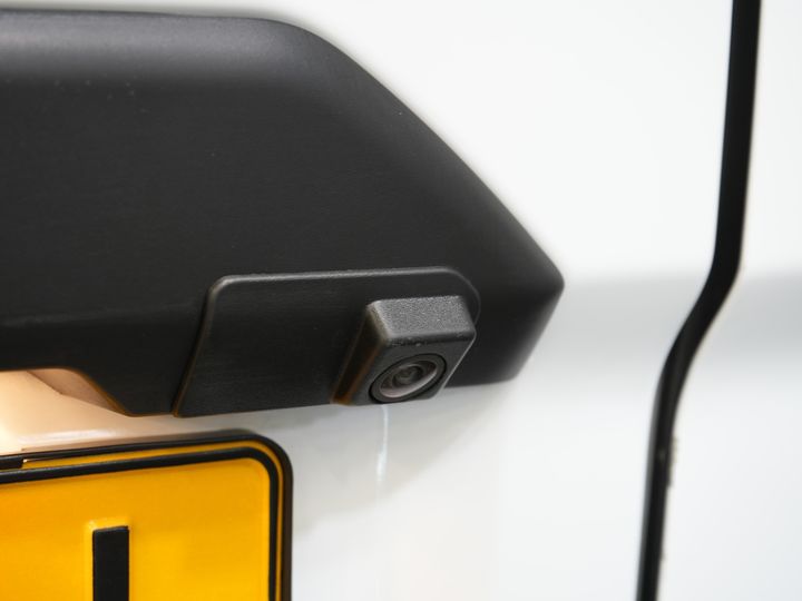 Ford Transit Custom Bestelbus 340 1.0 EcoBoost PHEV Aut. Trend BPM VRIJ! Bi-Xenon/ Carplay/ Stoelverw./ LMV/ Cruise/ Camera/ Airco