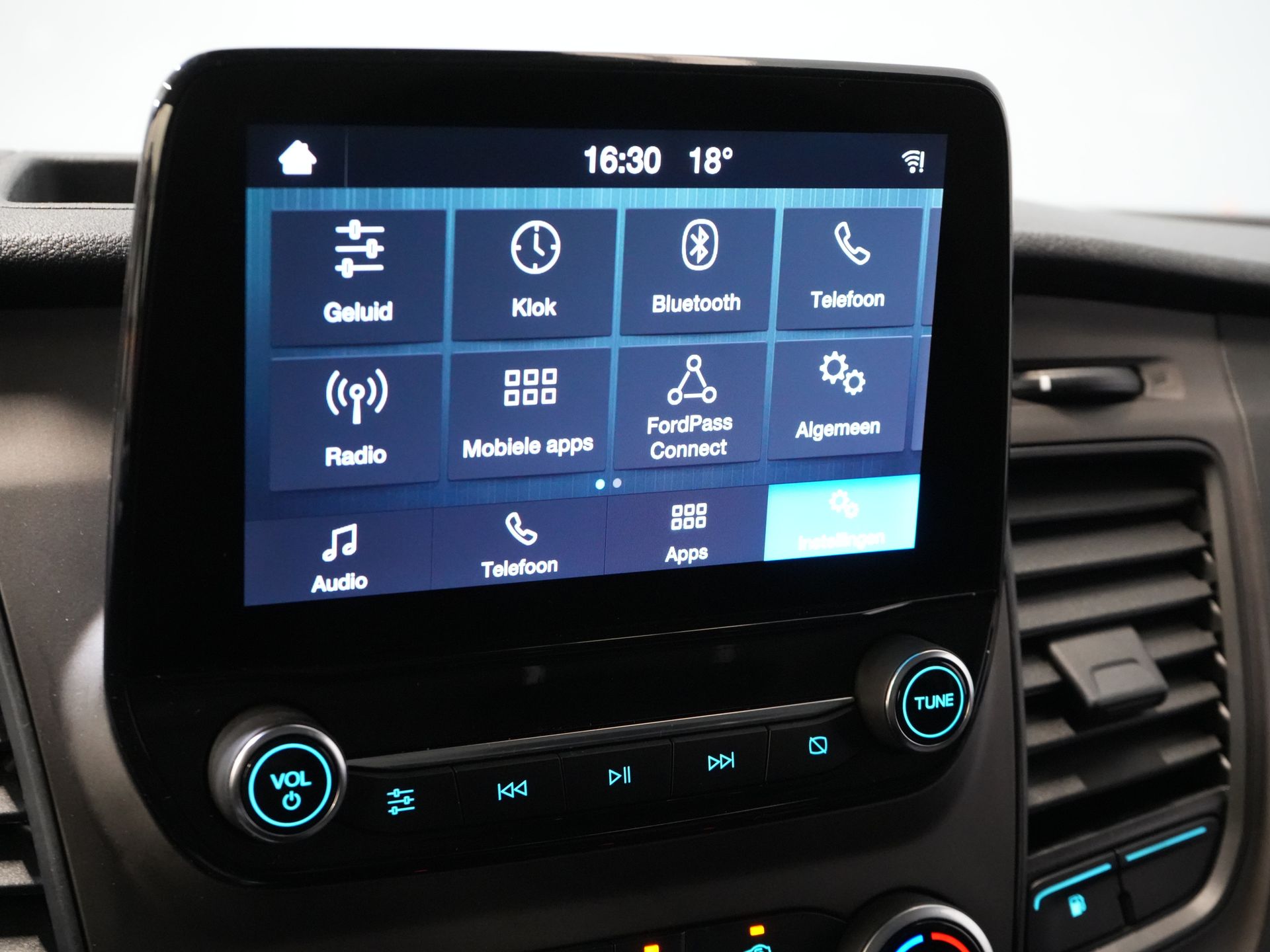 Ford Transit Custom Bestelbus 340 1.0 EcoBoost PHEV Aut. Trend BPM VRIJ! Bi-Xenon/ Carplay/ Stoelverw./ LMV/ Cruise/ Camera/ Airco
