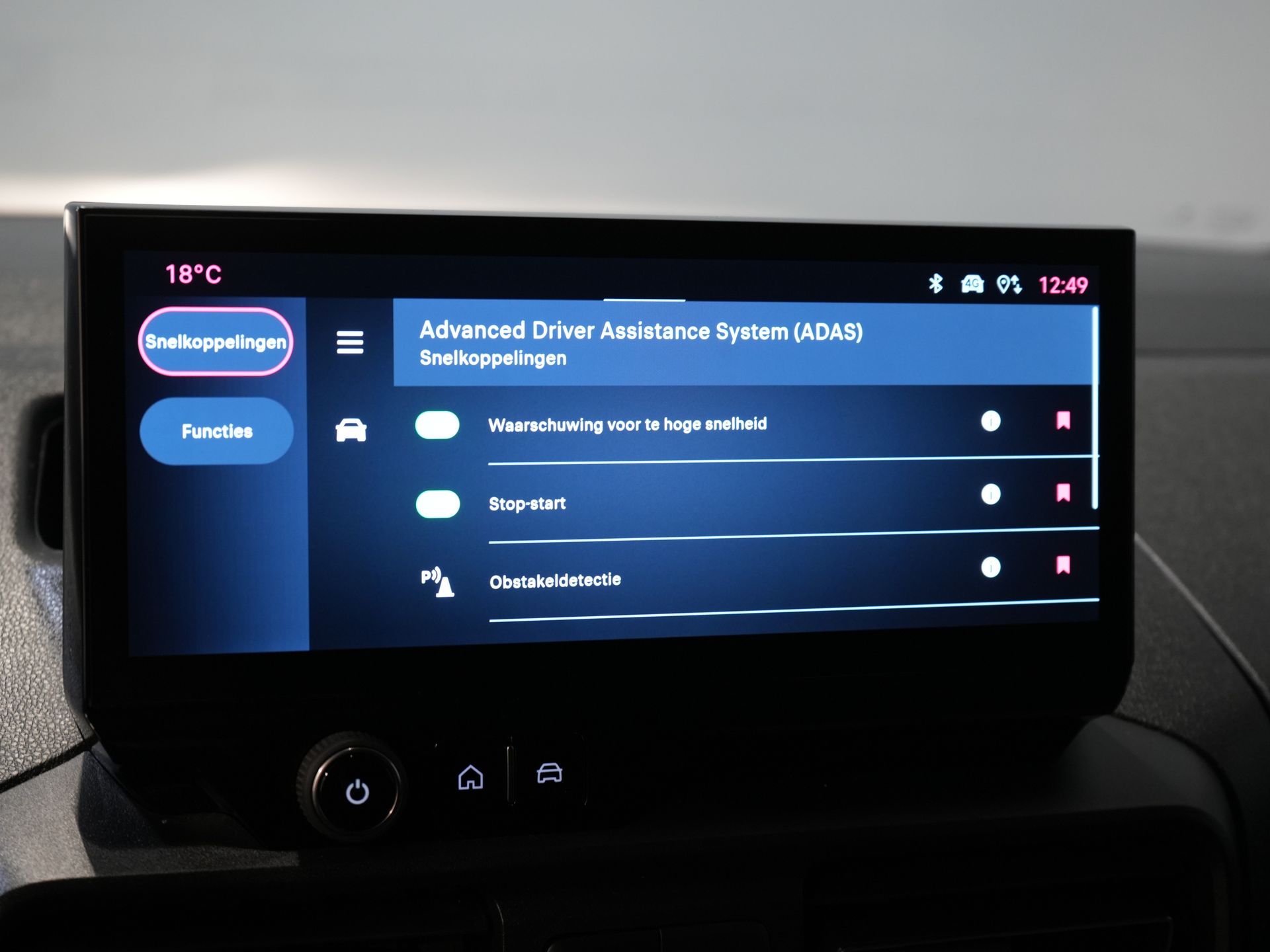 Fiat Doblò Bestelbus 1.5 HDi 100 pk 3 Pers./ Carplay/ Camera/ Navi/ PDC/ Cruise/ Airco