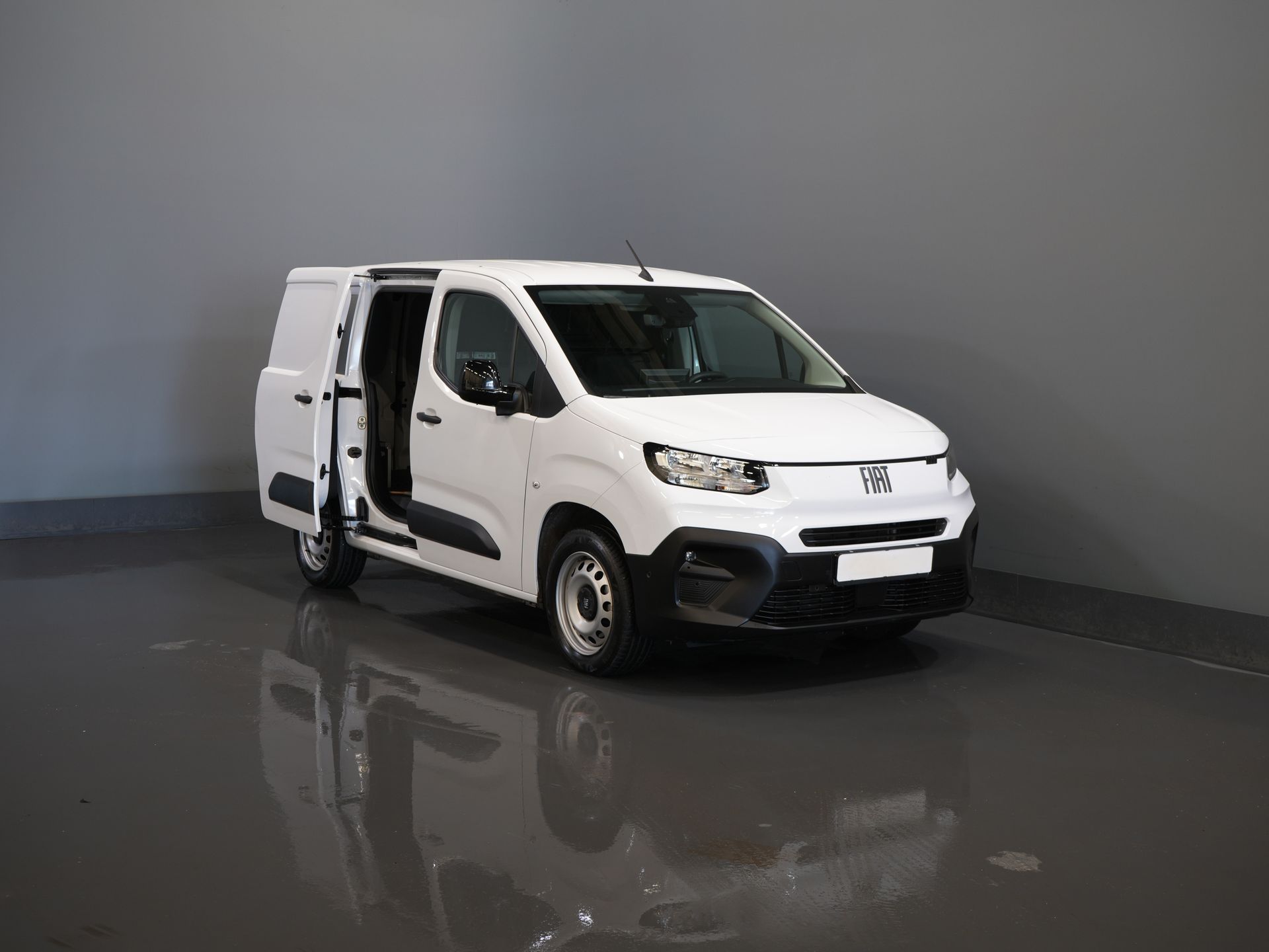 Fiat Doblò Bestelbus 1.5 HDi 100 pk 3 Pers./ Carplay/ Camera/ Navi/ PDC/ Cruise/ Airco