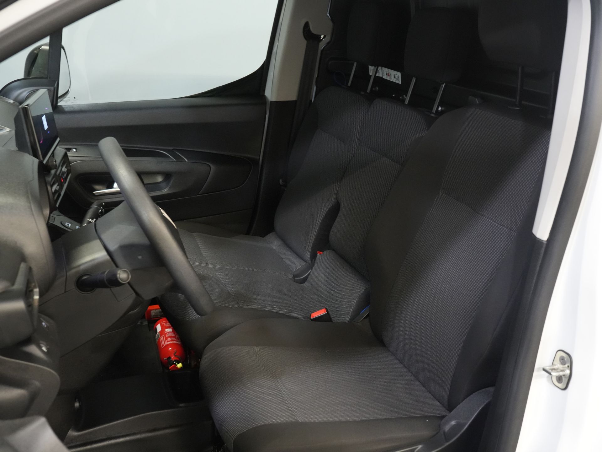 Fiat Doblò Bestelbus 1.5 HDi 100 pk 3 Pers./ Carplay/ Camera/ Navi/ PDC/ Cruise/ Airco