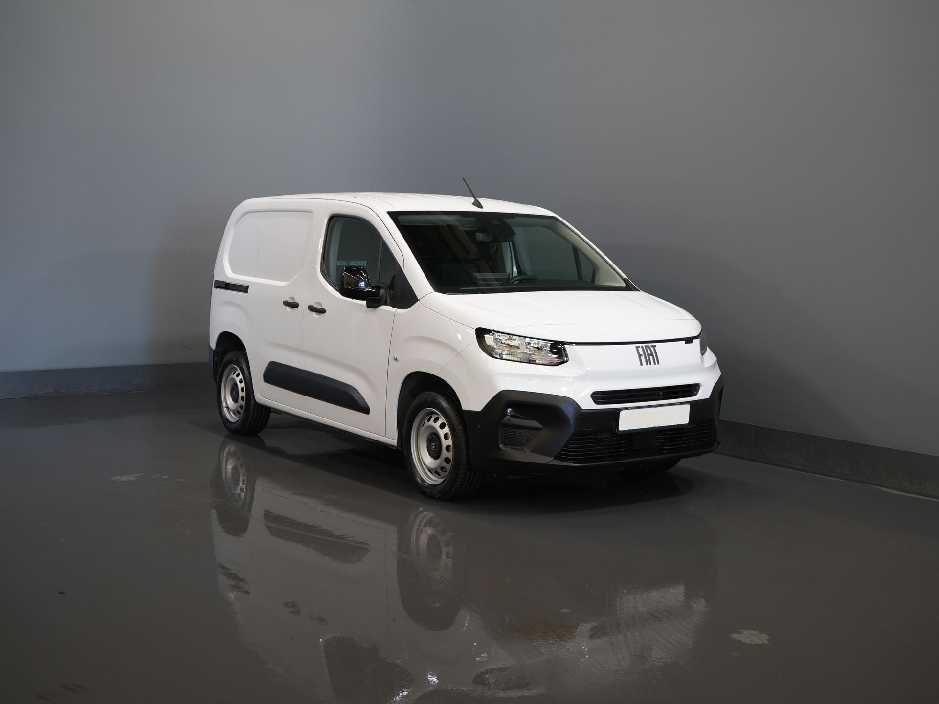 Fiat Doblò Bestelbus 1.5 HDi 100 pk 3 Pers./ Carplay/ Camera/ Navi/ PDC/ Cruise/ Airco