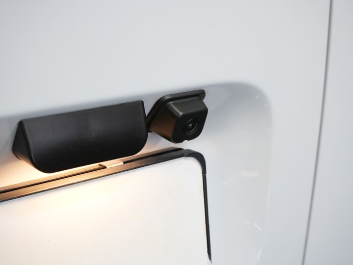 Fiat Doblò Bestelbus 1.5 HDi 100 pk 3 Pers./ Carplay/ Camera/ Navi/ PDC/ Cruise/ Airco