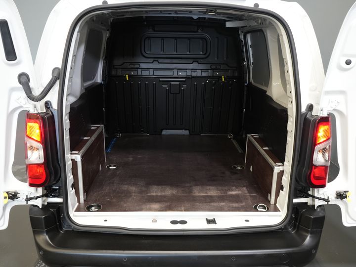 Fiat Doblò Bestelbus 1.5 HDi 100 pk 3 Pers./ Carplay/ Camera/ Navi/ PDC/ Cruise/ Airco