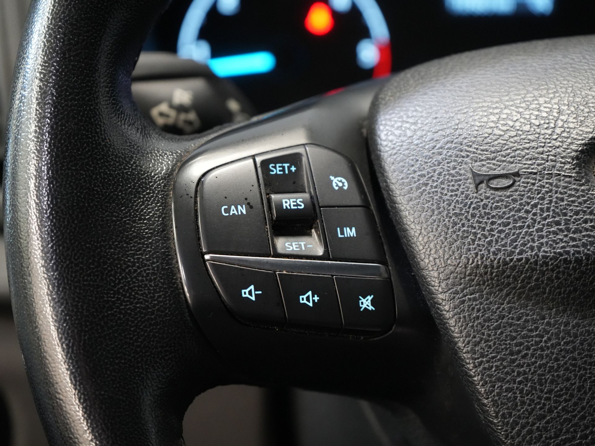 Ford Transit Furgonetă 350 2.0 TDCI 130 pk L2H2 Trend Echipare / Cruise / PDC / DAB / Aer condiționat