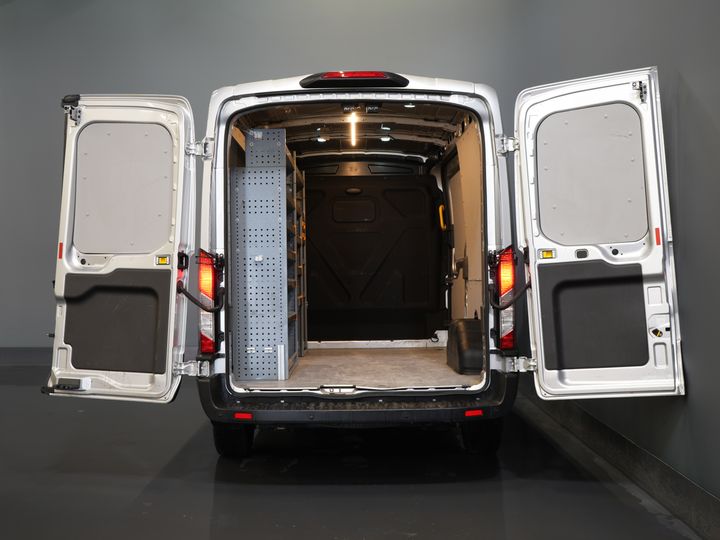 Ford Transit Furgonetă 350 2.0 TDCI 130 pk L2H2 Trend Echipare / Cruise / PDC / DAB / Aer condiționat