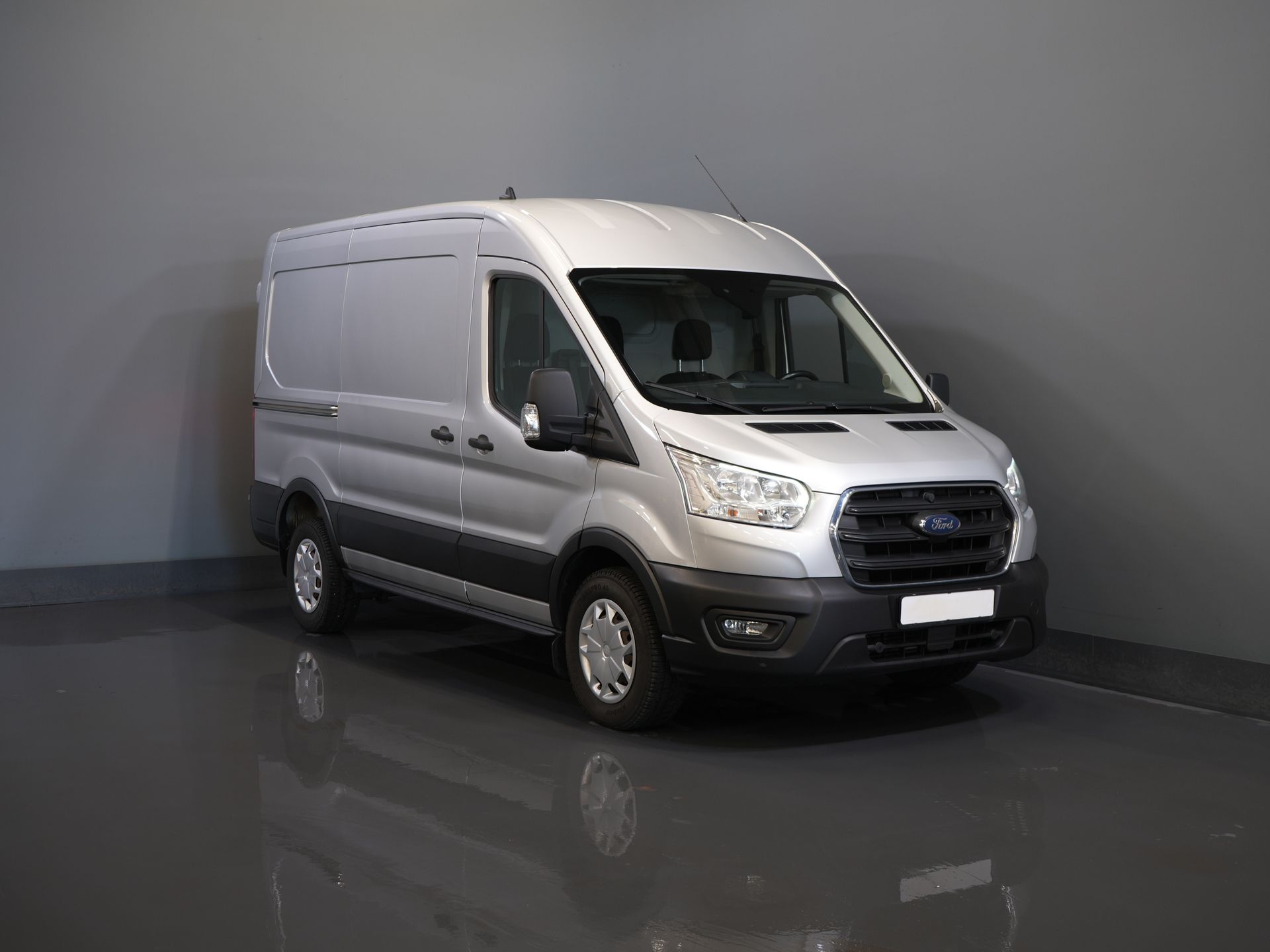 Ford Transit Furgonetă 350 2.0 TDCI 130 pk L2H2 Trend Echipare / Cruise / PDC / DAB / Aer condiționat