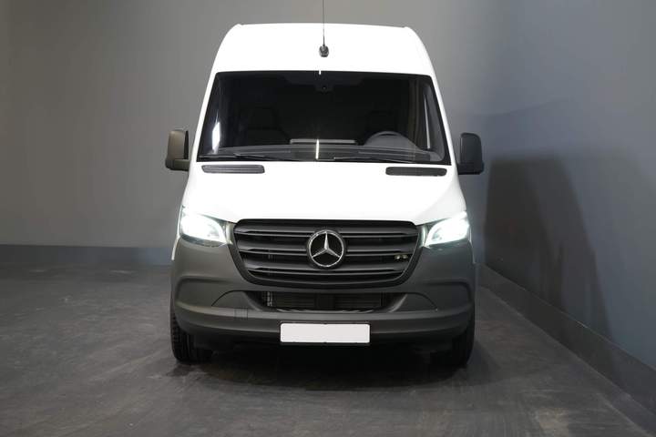 MAN TGE фургон (SPRINTER) авт. L2H2 BPM FREE/ LED/ Підігрів підставки/ Підігрів сидінь/ Carplay/ Круїз/ Камера