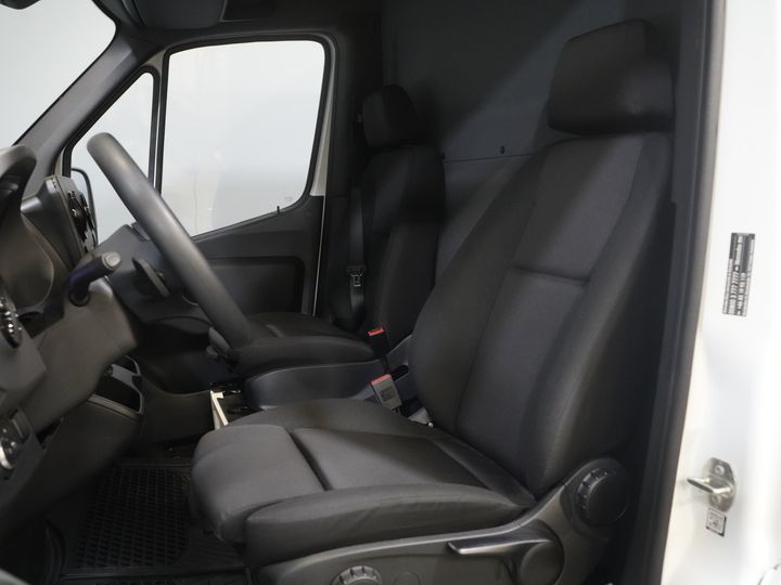 Volkswagen Crafter Van (MB Sprinter 211) Aut. L2H2 BPM FREE/ LED/ Calefacción de pie/ Calefacción de asiento/ Carplay/ Cruise/ Cámara