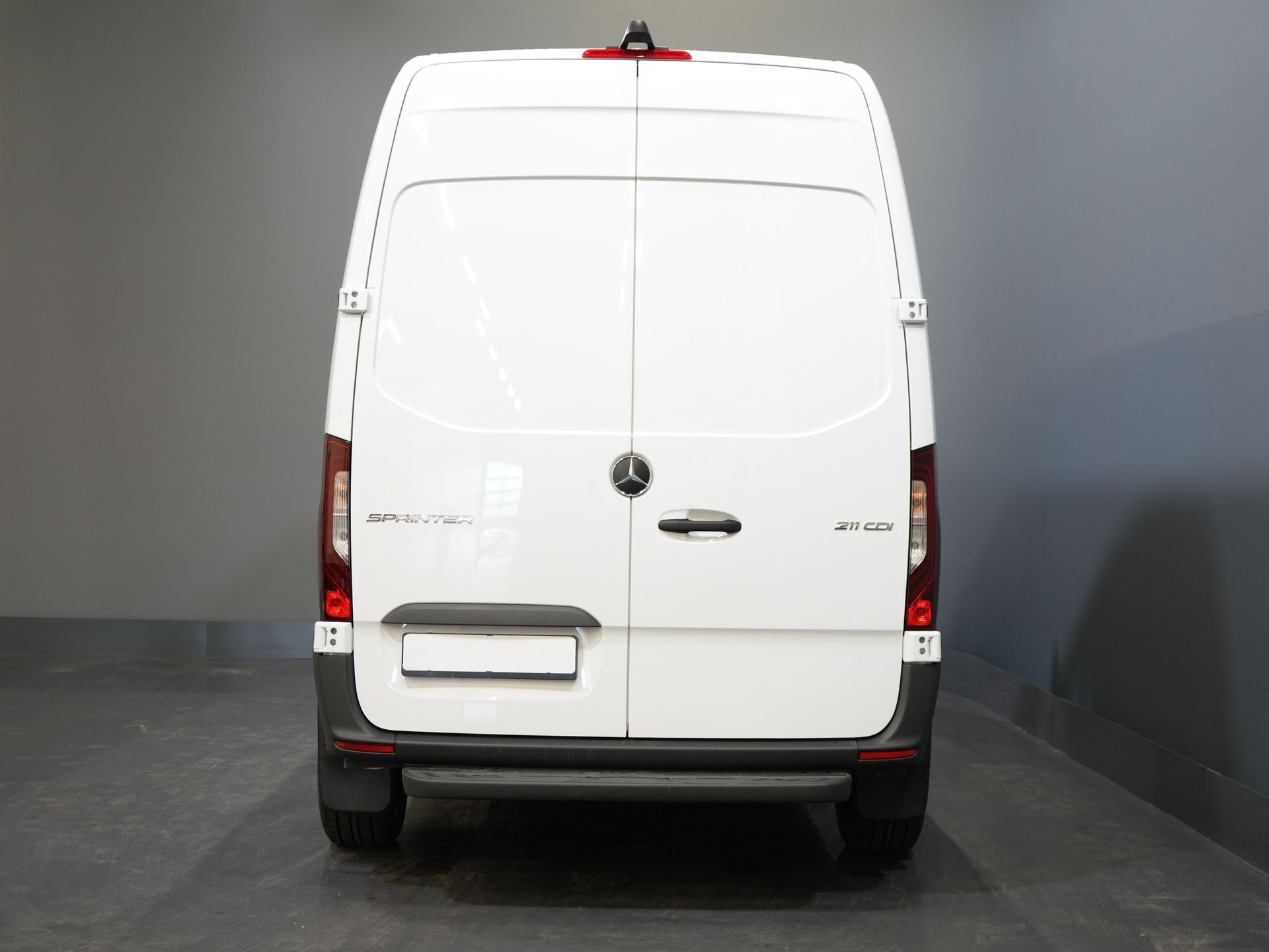 MAN TGE Van (SPRINTER) Aut. L2H2 BPM FREE/ LED/ Încălzire stand/ Încălzire scaune/ Carplay/ Cruise/ Cameră