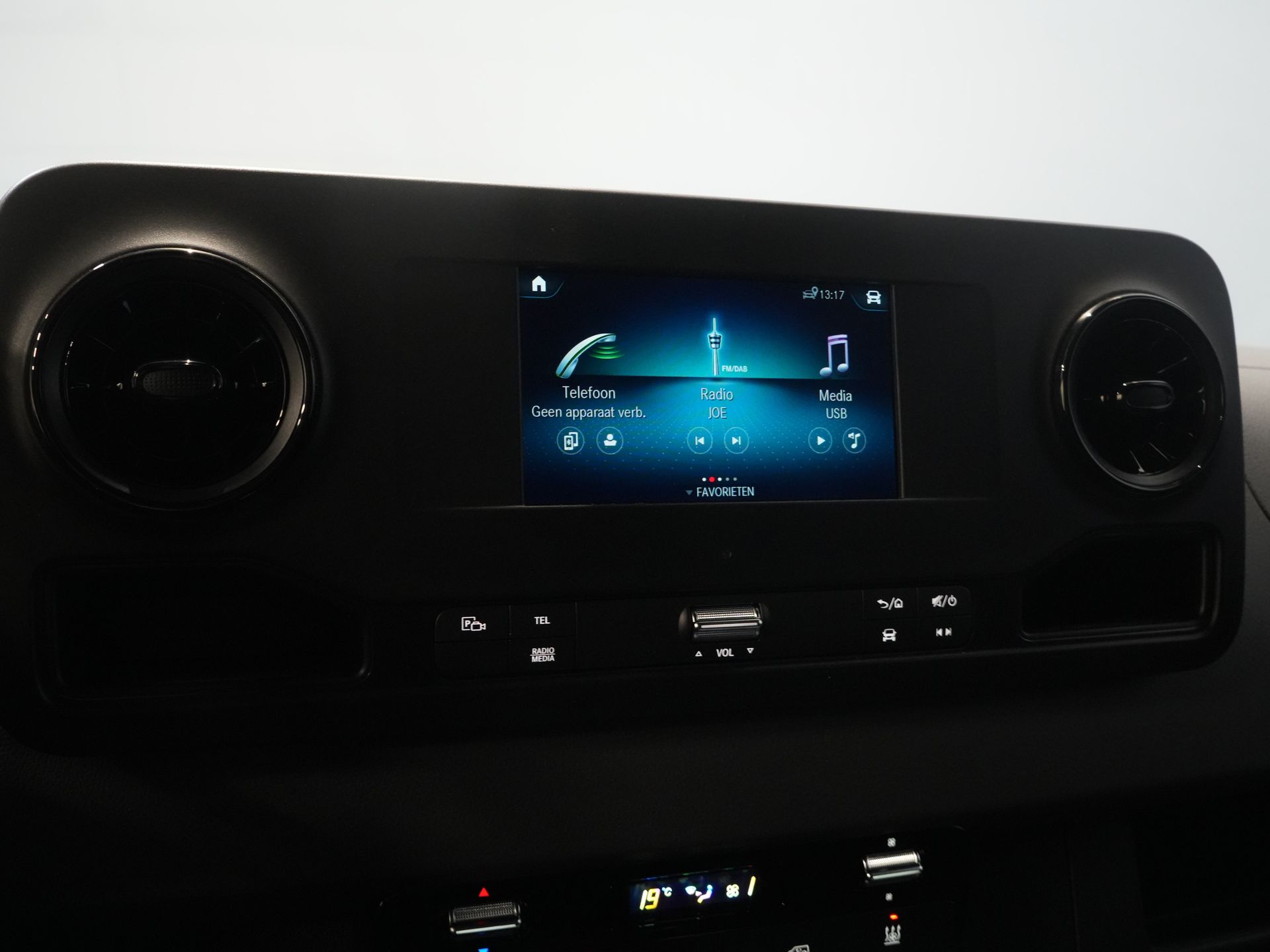 Volkswagen Crafter Van (MB Sprinter 211) Aut. L2H2 BPM FREE/ LED/ Calefacción de pie/ Calefacción de asiento/ Carplay/ Cruise/ Cámara