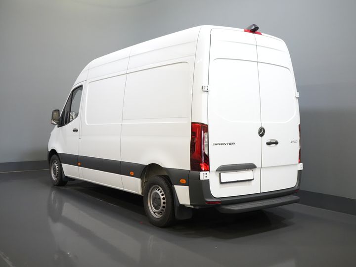 Volkswagen Crafter Van (MB Sprinter 211) Aut. L2H2 BPM FREE/ LED/ Calefacción de pie/ Calefacción de asiento/ Carplay/ Cruise/ Cámara