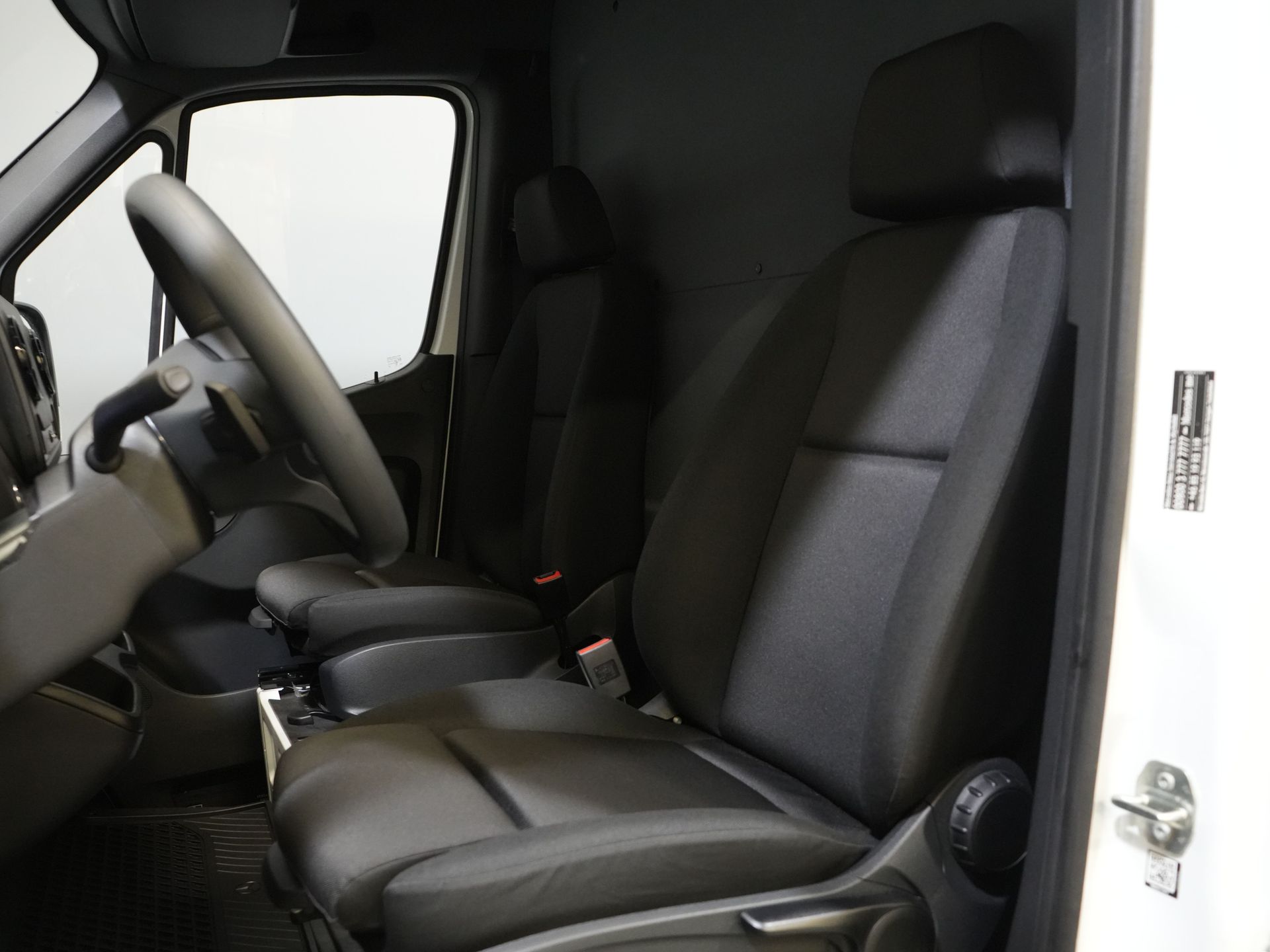 MAN TGE Van (SPRINTER) Aut. L2H2 BPM FREE/ LED/ Încălzire stand/ Încălzire scaune/ Carplay/ Cruise/ Cameră