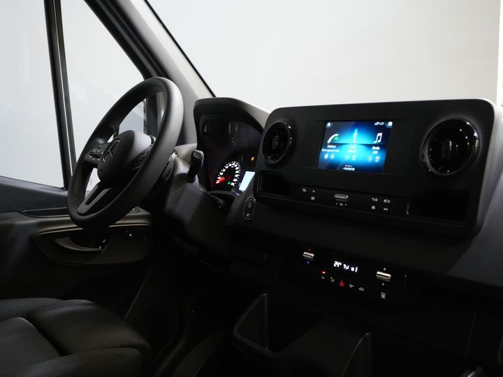 MAN TGE Van (SPRINTER) Aut. L2H2 BPM FREE/ LED/ Încălzire stand/ Încălzire scaune/ Carplay/ Cruise/ Cameră
