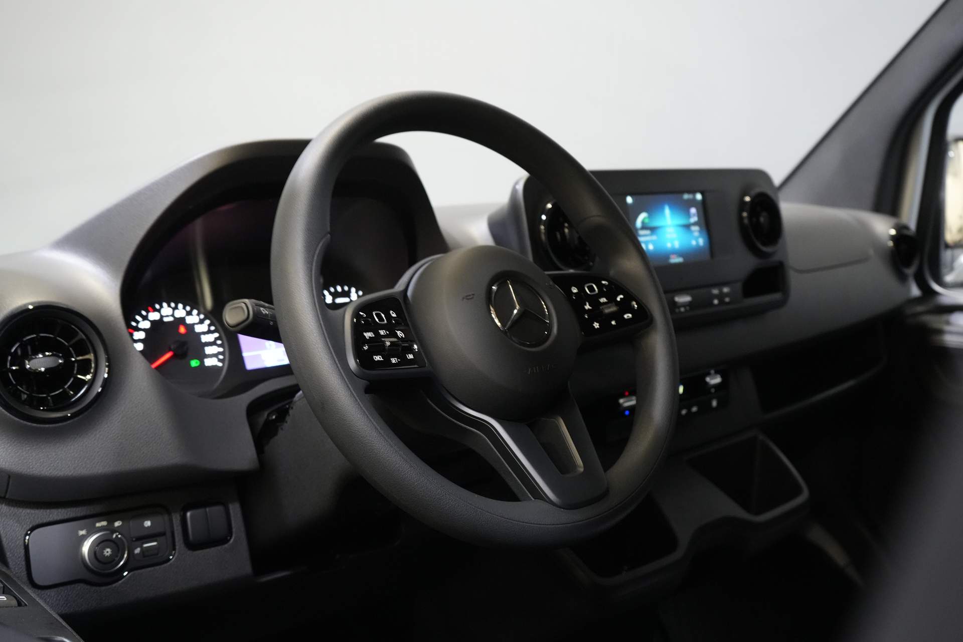 MAN TGE фургон (SPRINTER) авт. L2H2 BPM FREE/ LED/ Підігрів підставки/ Підігрів сидінь/ Carplay/ Круїз/ Камера