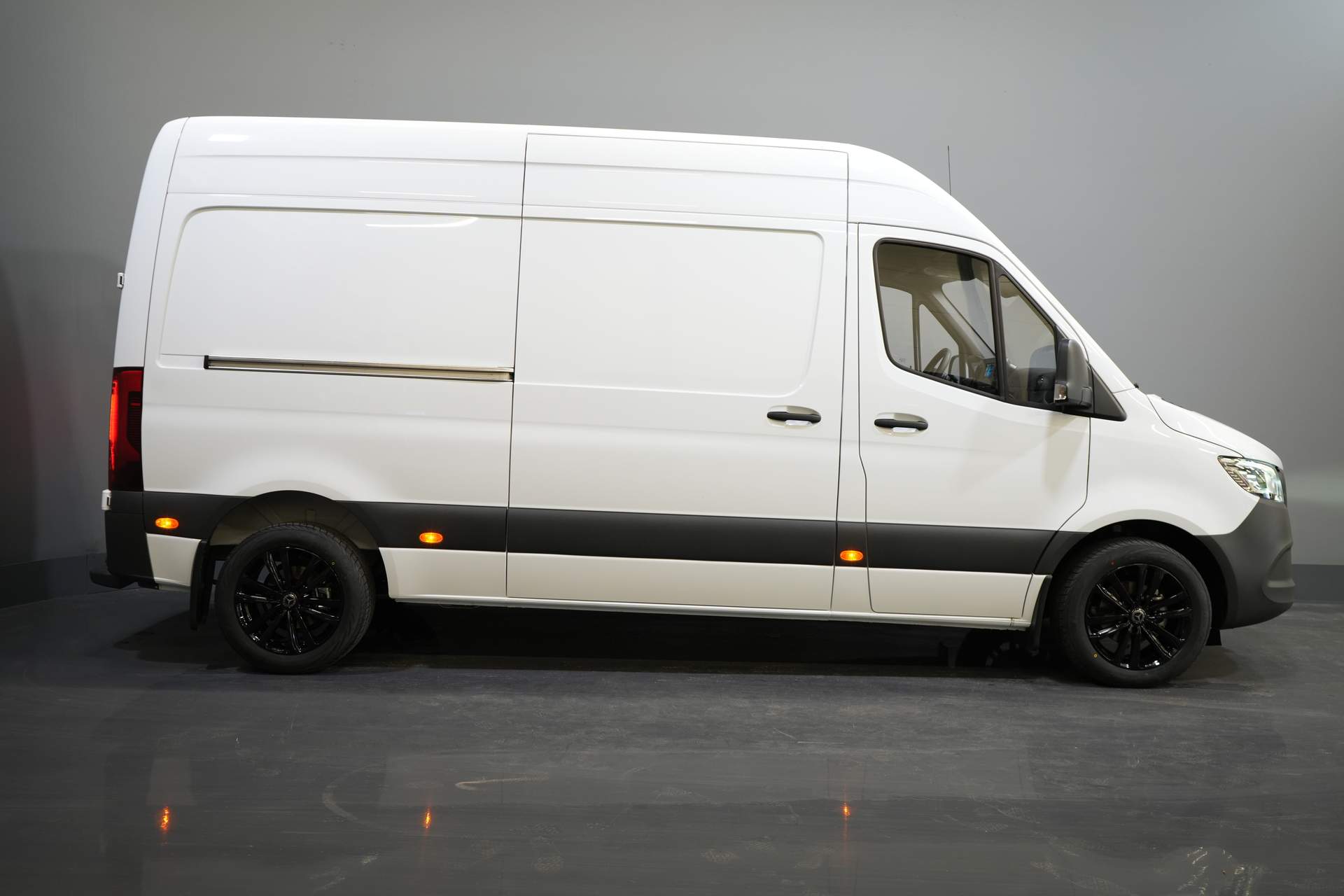 MAN TGE фургон (SPRINTER) авт. L2H2 BPM FREE/ LED/ Підігрів підставки/ Підігрів сидінь/ Carplay/ Круїз/ Камера