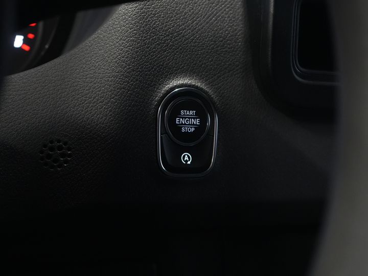 Volkswagen Crafter Van (MB Sprinter 211) Aut. L2H2 BPM FREE/ LED/ Calefacción de pie/ Calefacción de asiento/ Carplay/ Cruise/ Cámara
