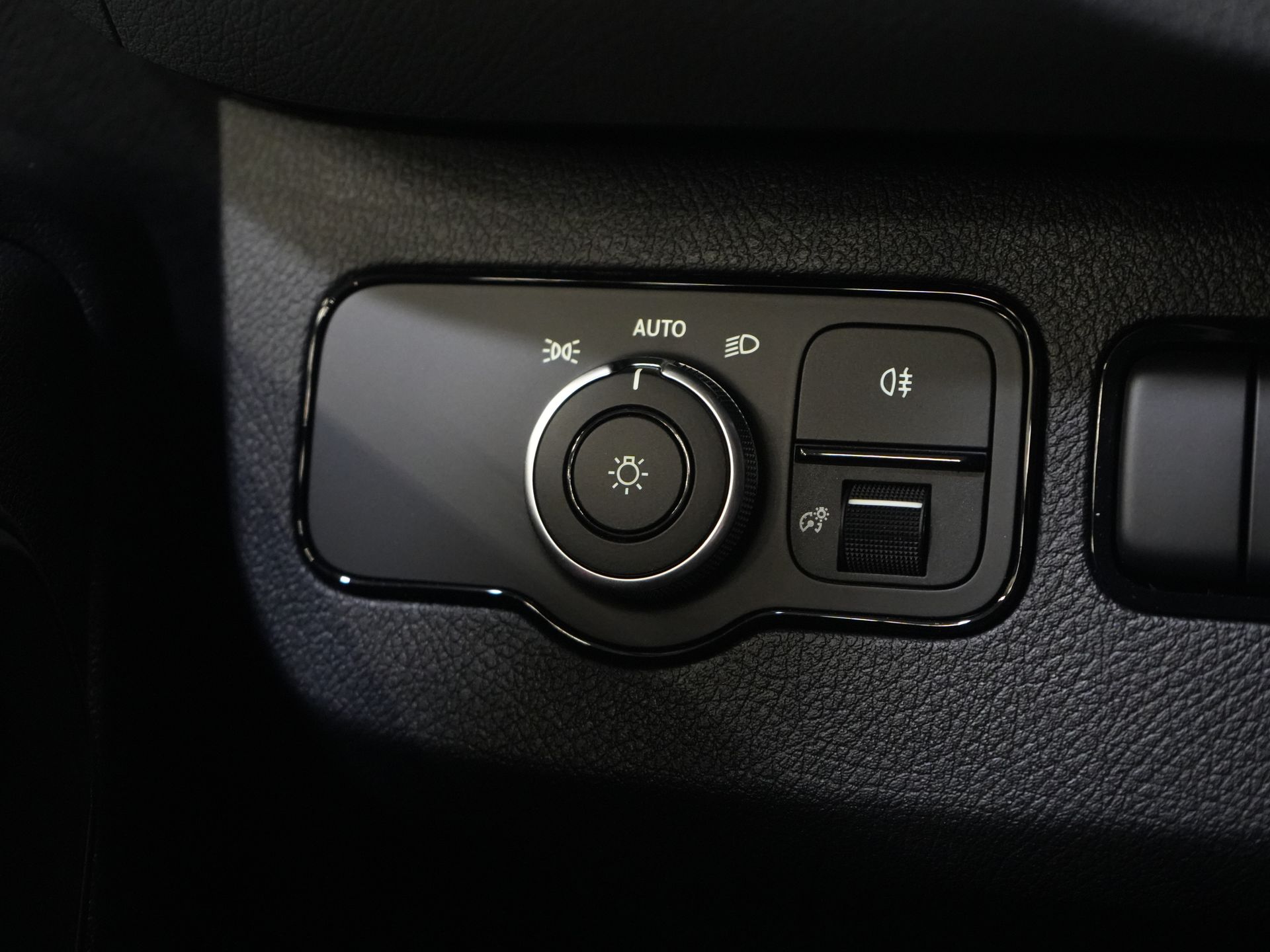 Volkswagen Crafter Van (MB Sprinter 211) Aut. L2H2 BPM FREE/ LED/ Calefacción de pie/ Calefacción de asiento/ Carplay/ Cruise/ Cámara