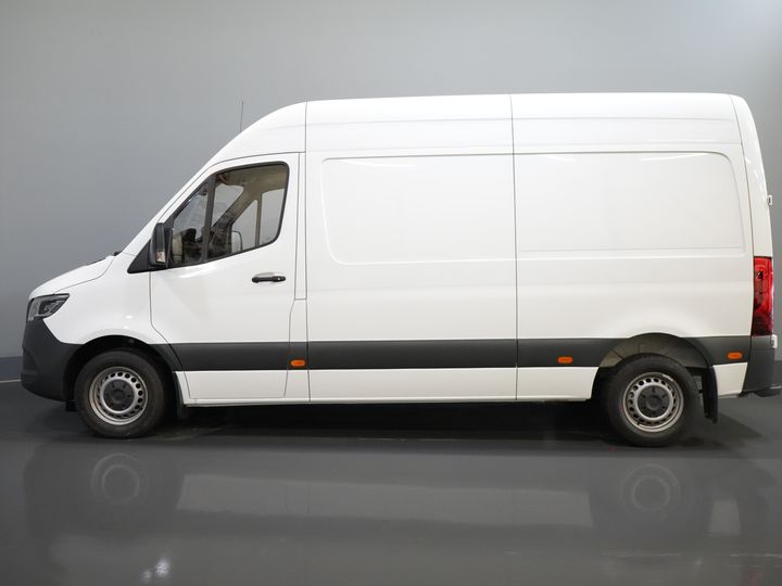 Volkswagen Crafter Van (MB Sprinter 211) Aut. L2H2 BPM FREE/ LED/ Calefacción de pie/ Calefacción de asiento/ Carplay/ Cruise/ Cámara