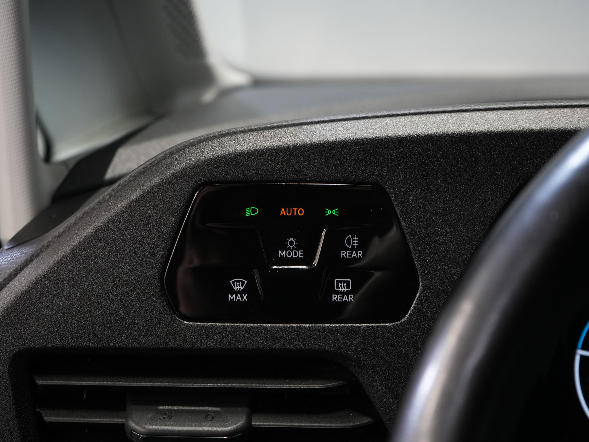 Volkswagen Caddy Cargo Bestelbus 2.0 TDI 125 pk DSG Aut. Virtual Cockpit/ Carplay/ Standkachel/ Stoelverw./ Cruise/ Camera/ PDC