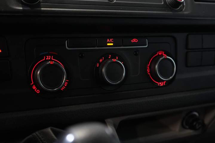 Volkswagen Transporter Van 2.0 TDI 150 к.с. DSG Aut (Demo) BPM БЕЗКОШТОВНО! 2.5т Фаркоп / Кондиціонер / Двері