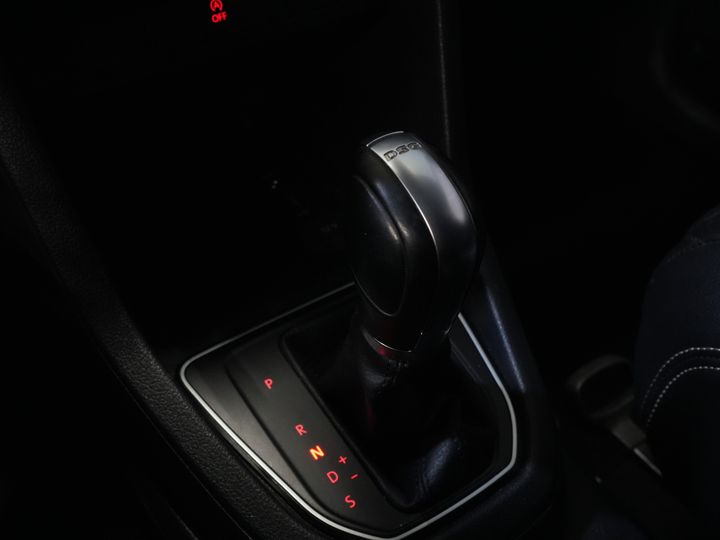 Volkswagen Caddy Фургон 2.0 TDI 100 к.с. C-Edition DSG Aut. Без ПДВ! Біксенон/ Адаптивний круїз-контроль/ Шкіра/ Клімат-контроль/ Carplay/ Підігрів сидінь/ Рейлінги на даху/ Бічні підніжки/ 