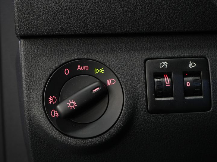 Volkswagen Caddy Фургон 2.0 TDI 100 к.с. C-Edition DSG Aut. Без ПДВ! Біксенон/ Адаптивний круїз-контроль/ Шкіра/ Клімат-контроль/ Carplay/ Підігрів сидінь/ Рейлінги на даху/ Бічні підніжки/ 