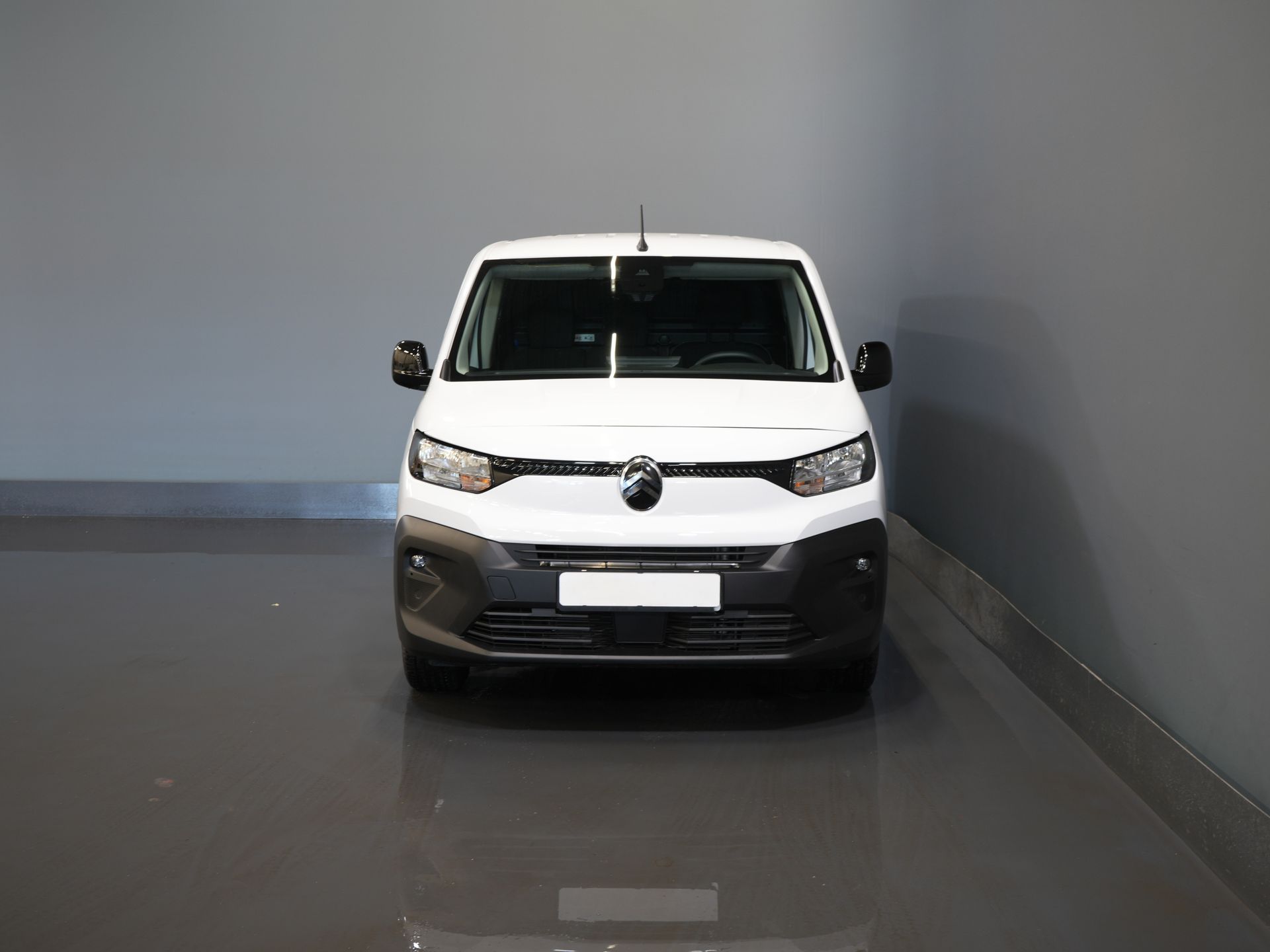Citroën Berlingo Van 1.5 HDi 100 KM L2 Carplay/ Seatverw./ 3Pers./ Virtual Cockpit/ Climate/ Keyless/ Navi/ Camera/ Cruise/ PDC
