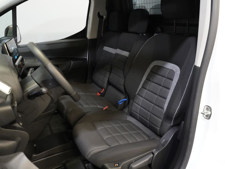 Citroën Berlingo Van 1.5 HDi 100 KM L2 Carplay/ Seatverw./ 3Pers./ Virtual Cockpit/ Climate/ Keyless/ Navi/ Camera/ Cruise/ PDC