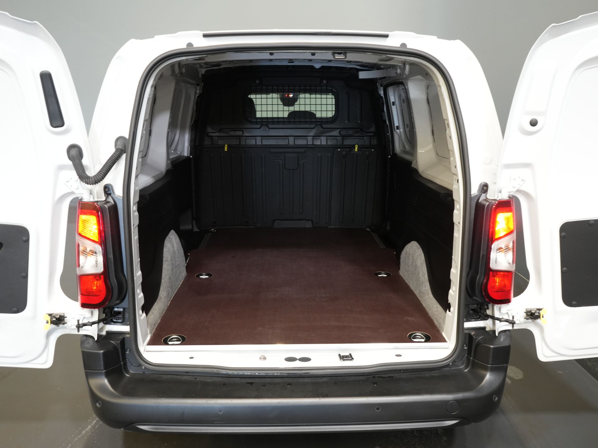Citroën Berlingo Van 1.5 HDi 100 KM L2 Carplay/ Seatverw./ 3Pers./ Virtual Cockpit/ Climate/ Keyless/ Navi/ Camera/ Cruise/ PDC