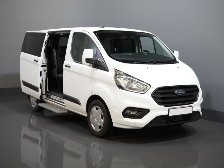 Ford Transit Custom Passenger Tourneo 2.0 TDCI € 33.207 inkl. MwSt./BPM Trend Combi/ Kombi/ 9 Personen/ 9 P/ Cruise/ PDC/ Airco