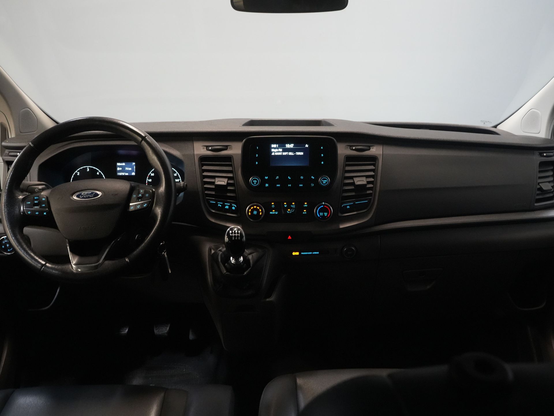 Ford Transit Custom Passenger Tourneo 2.0 TDCI € 33.207 inkl. MwSt./BPM Trend Combi/ Kombi/ 9 Personen/ 9 P/ Cruise/ PDC/ Airco