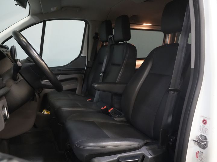 Ford Transit Custom Passenger Tourneo 2.0 TDCI € 33.207 inkl. MwSt./BPM Trend Combi/ Kombi/ 9 Personen/ 9 P/ Cruise/ PDC/ Airco