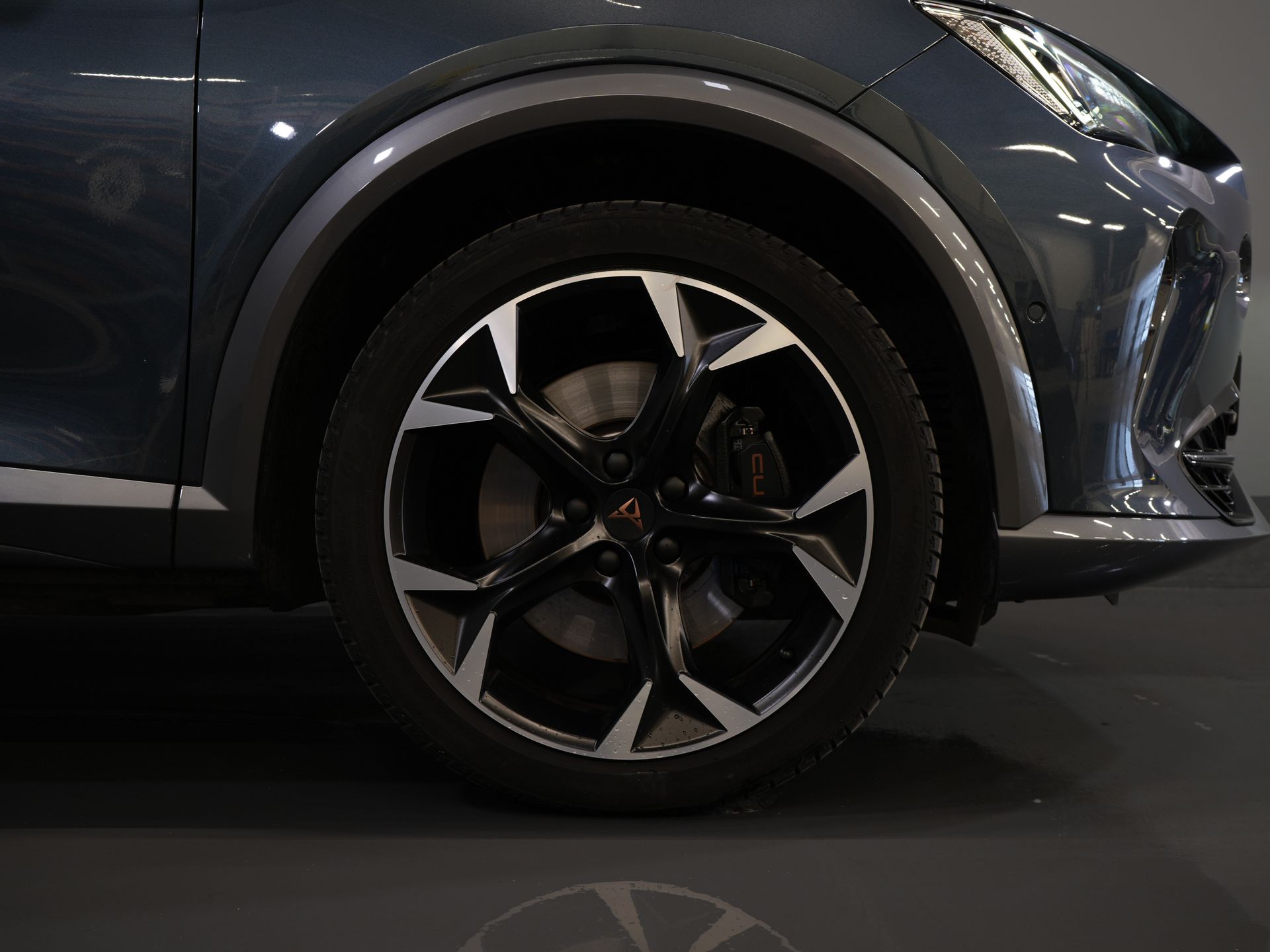 CUPRA Formentor SUV CUPRA Formentor 1.4 e-Hybrid 245 pk VZ Performance Edition Pano/ Leder/ Elek.Klep/ Mem.Stoel/ Matrix/ Adapt. Cruise/ Carplay/ Ca