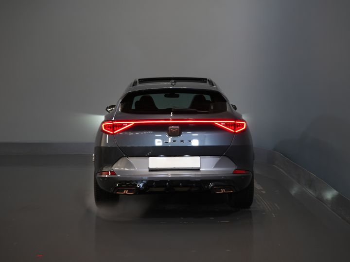 CUPRA Formentor SUV CUPRA Formentor 1.4 e-Hybrid 245 pk VZ Performance Edition Pano/ Leder/ Elek.Klep/ Mem.Stoel/ Matrix/ Adapt. Cruise/ Carplay/ Ca