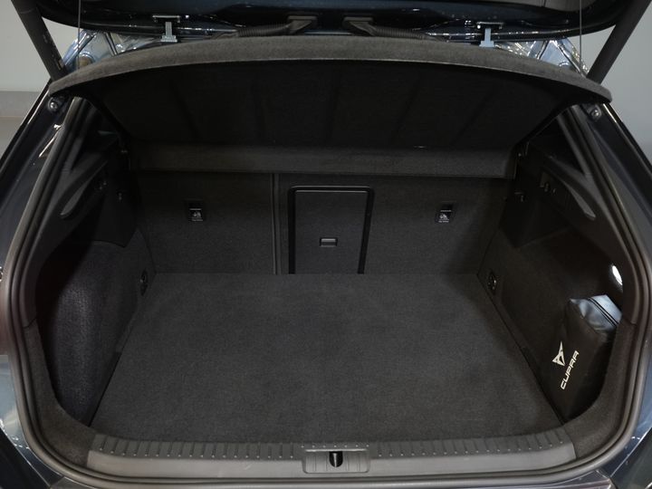 CUPRA Formentor SUV CUPRA Formentor 1.4 e-Hybrid 245 pk VZ Performance Edition Pano/ Leder/ Elek.Klep/ Mem.Stoel/ Matrix/ Adapt. Cruise/ Carplay/ Ca