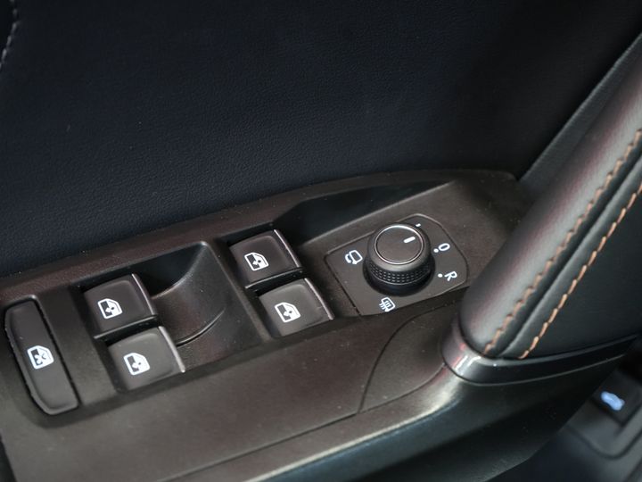 CUPRA Formentor SUV CUPRA Formentor 1.4 e-Hybrid 245 pk VZ Performance Edition Pano/ Leder/ Elek.Klep/ Mem.Stoel/ Matrix/ Adapt. Cruise/ Carplay/ Ca