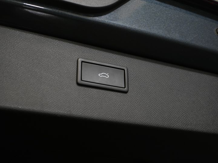 CUPRA Formentor SUV CUPRA Formentor 1.4 e-Hybrid 245 pk VZ Performance Edition Pano/ Leder/ Elek.Klep/ Mem.Stoel/ Matrix/ Adapt. Cruise/ Carplay/ Ca