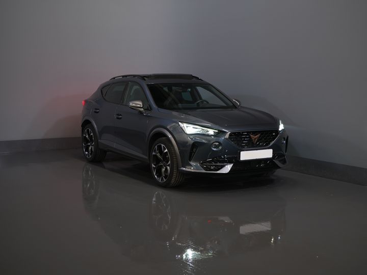CUPRA Formentor SUV CUPRA Formentor 1.4 e-Hybrid 245 pk VZ Performance Edition Pano/ Leder/ Elek.Klep/ Mem.Stoel/ Matrix/ Adapt. Cruise/ Carplay/ Ca