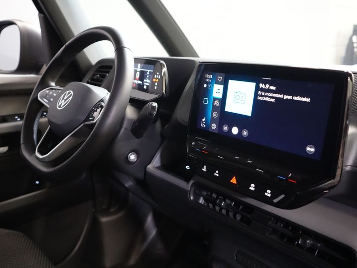 Volkswagen ID. Buzz Van Cargo 77 kWh 360km WLTP/ Adapt. Cruise/ Elek. Anhängevorrichtung/ Sitzverw./ Lenkverw./ Carplay/ Kamera/ PDC/ LMV