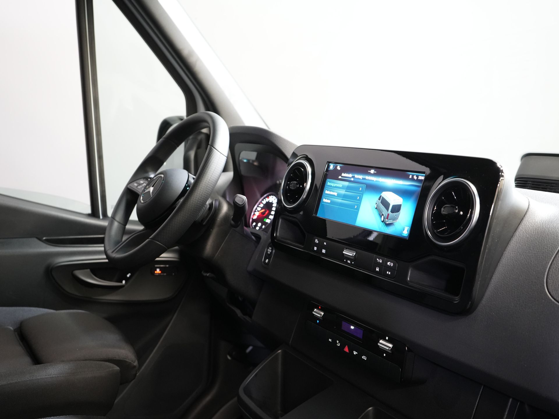 Mercedes-Benz Sprinter Van 317 CDI Aut. L2H2 BPM GRATIS! 3,5t Barra di traino/ LED/ Sedile imbottito/ 270Gr.Porte/ Riscaldamento sedili/ Navi/ Telecamera/ PDC/ Crociera