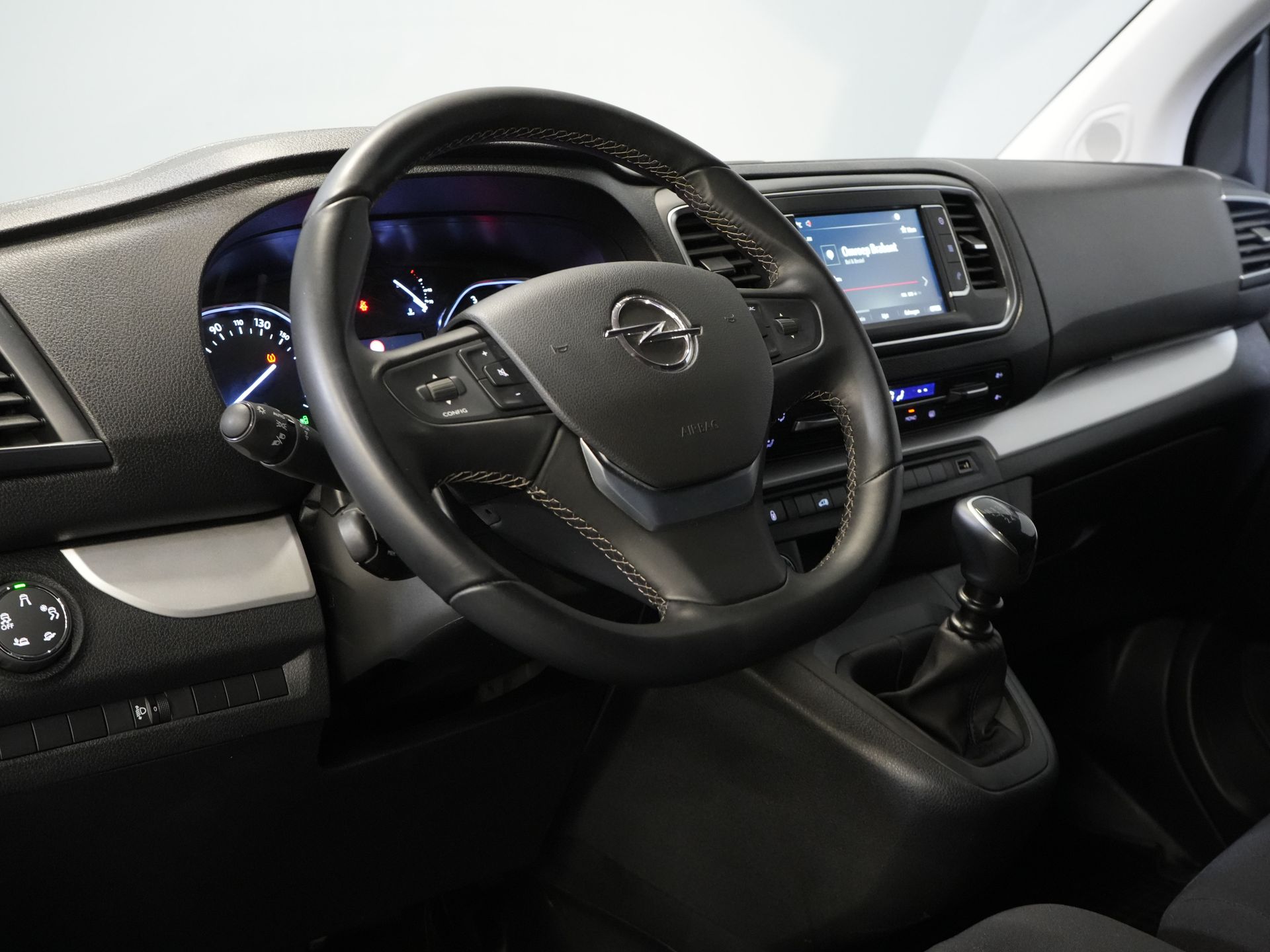 Opel Vivaro Bestelbus 2.0 CDTI 145 pk L3 Adapt.Cruise/ 2.5t Trekverm./ Carplay/ Keyless/ Climate/ Camera/ PDC