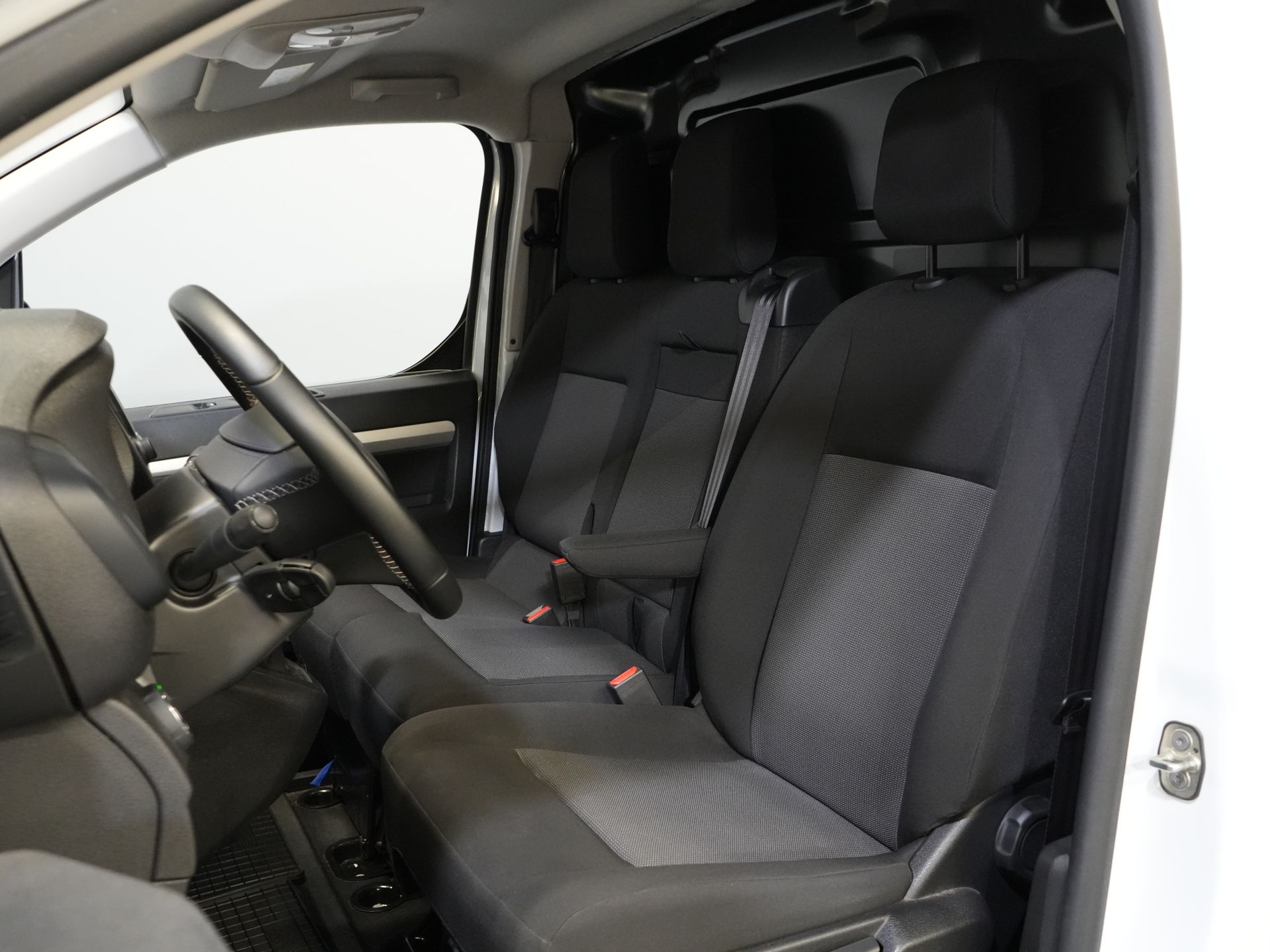 Opel Vivaro Bestelbus 2.0 CDTI 145 pk L3 Adapt.Cruise/ 2.5t Trekverm./ Carplay/ Keyless/ Climate/ Camera/ PDC