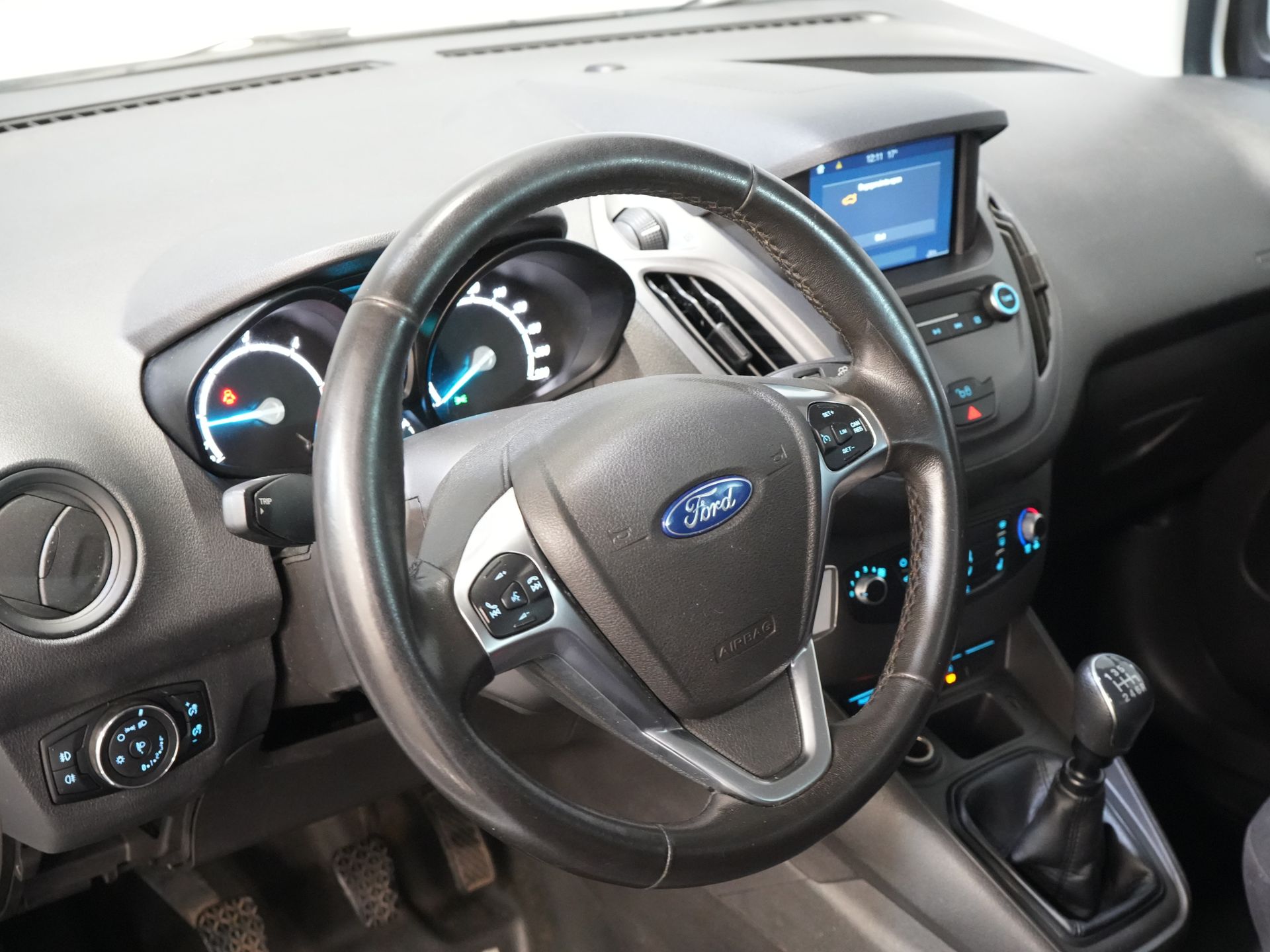 ¡Ford Transit Courier Van 1.5 TDCI Trend BPM GRATIS! Calefacción asientos/ CarPlay/ Navi/ PDC/ Cruise/ Airco