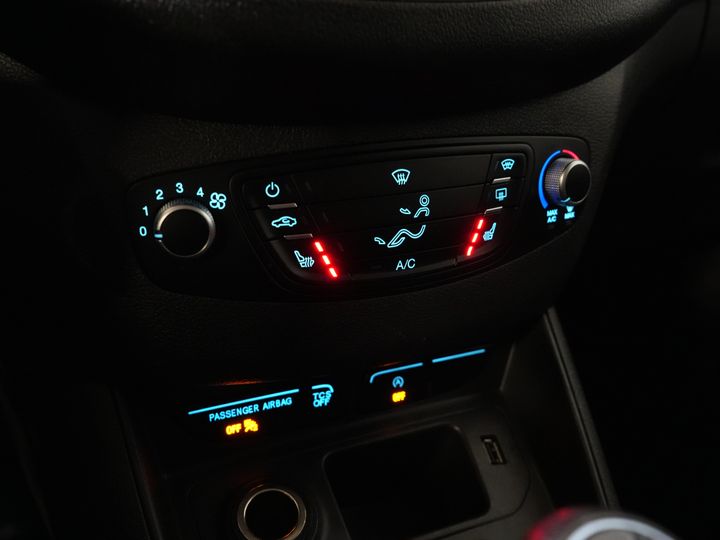 ¡Ford Transit Courier Van 1.5 TDCI Trend BPM GRATIS! Calefacción asientos/ CarPlay/ Navi/ PDC/ Cruise/ Airco