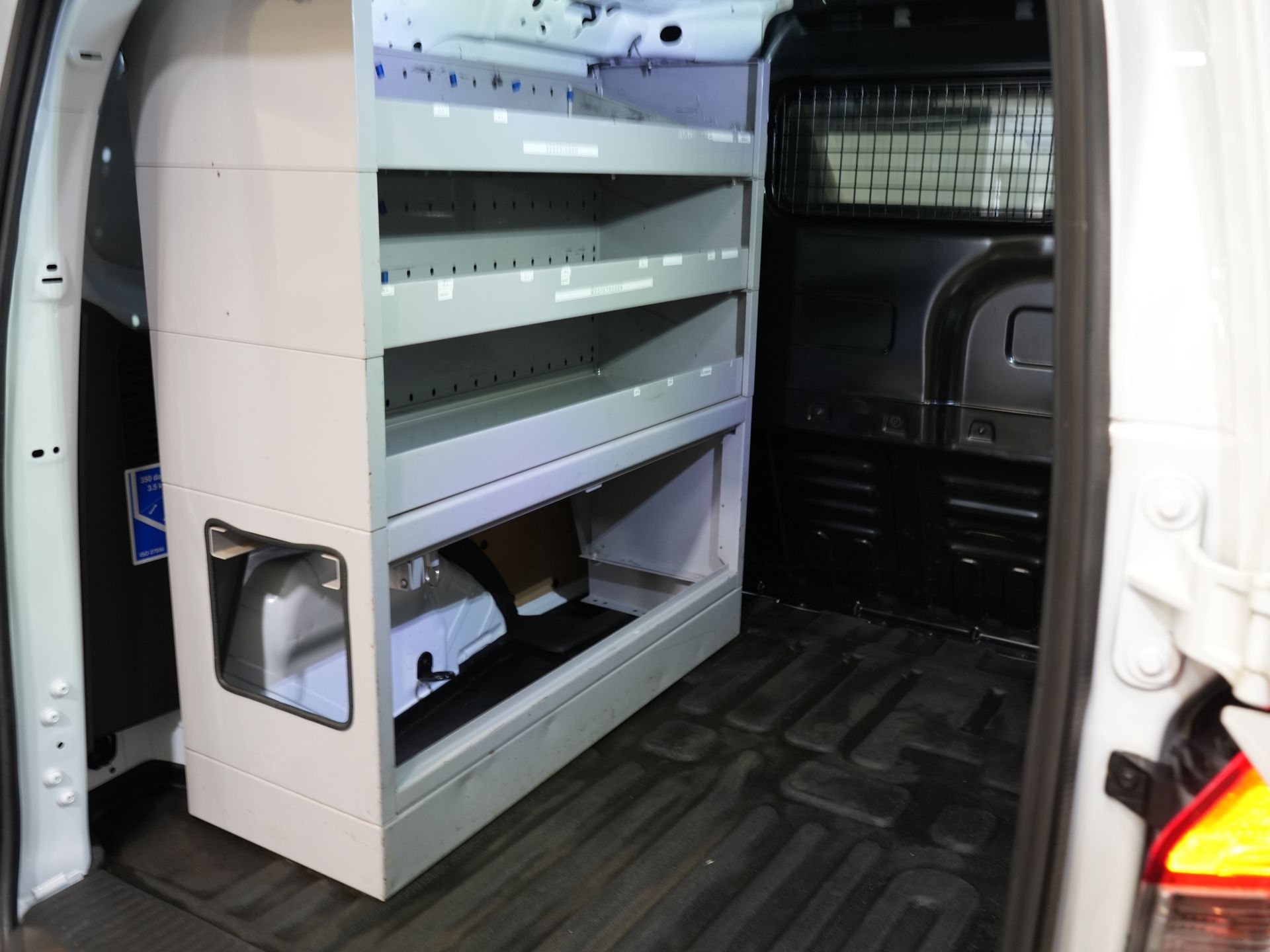 ¡Ford Transit Courier Van 1.5 TDCI Trend BPM GRATIS! Calefacción asientos/ CarPlay/ Navi/ PDC/ Cruise/ Airco