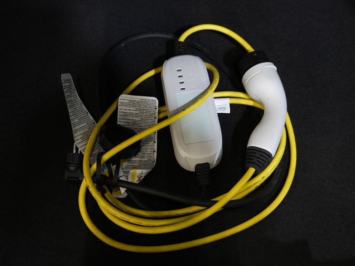 CUPRA Formentor SUV 1.4 e-Hybrid 245 hp VZ Performance Edition Panoramic roof/ Electric tow bar/ Electric tailgate/ Memory seats/ Matrix headlights/ Adaptive cruise control/ CarPlay/ Camera/ St